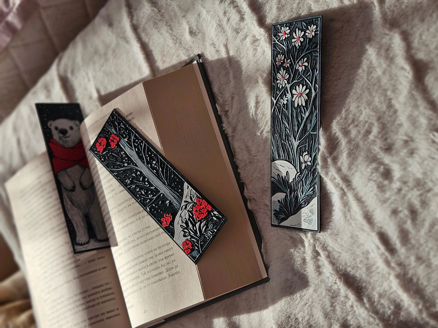 WINTER POLAR BEAR & FLORAL BOOKMARK SET – COZY SEASONAL GIFT FOR READERS - Fandom Forged