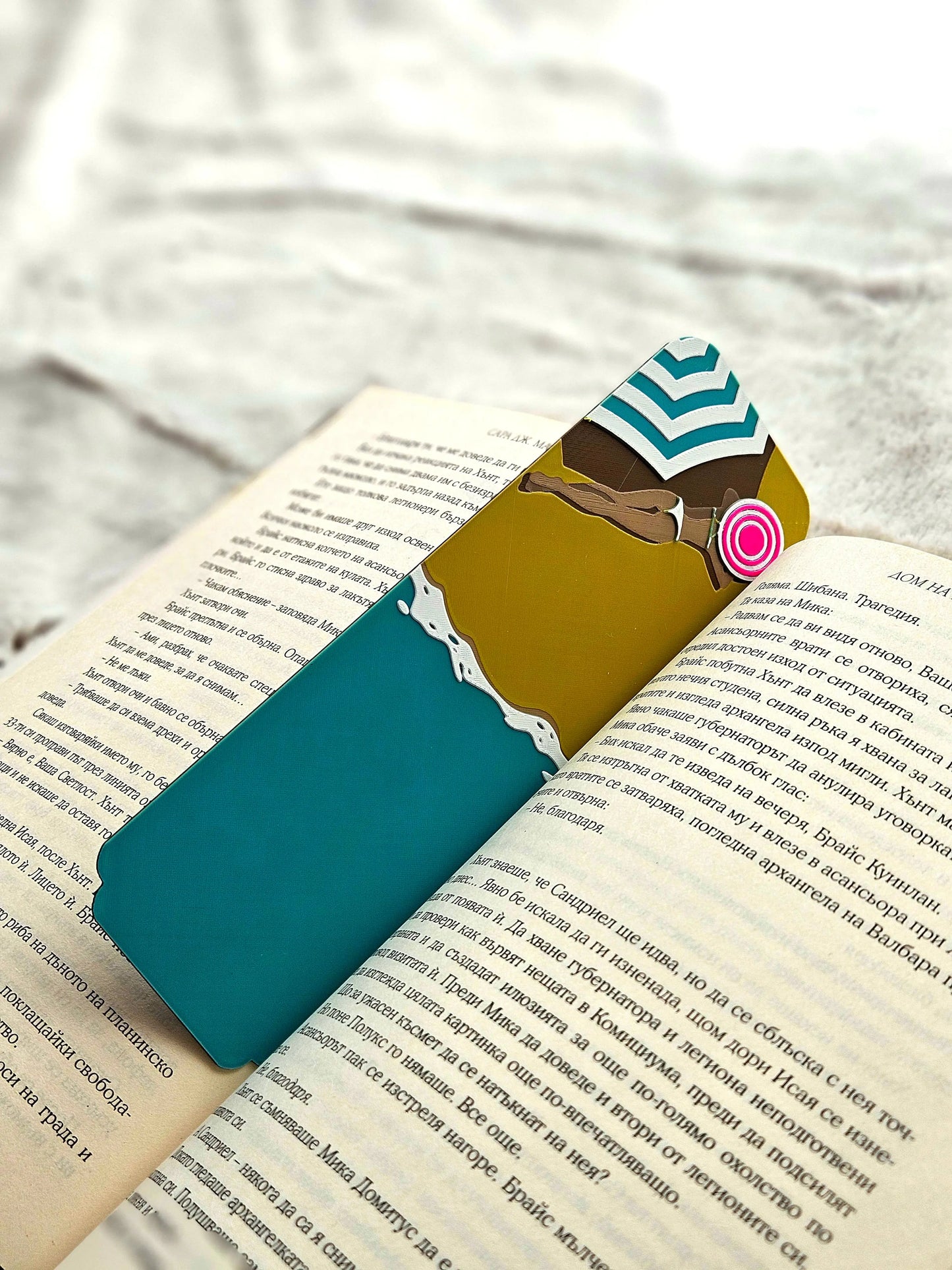 BEACH DAY BOOKMARK – SUMMER ESCAPE GIFT FOR READERS - Fandom Forged