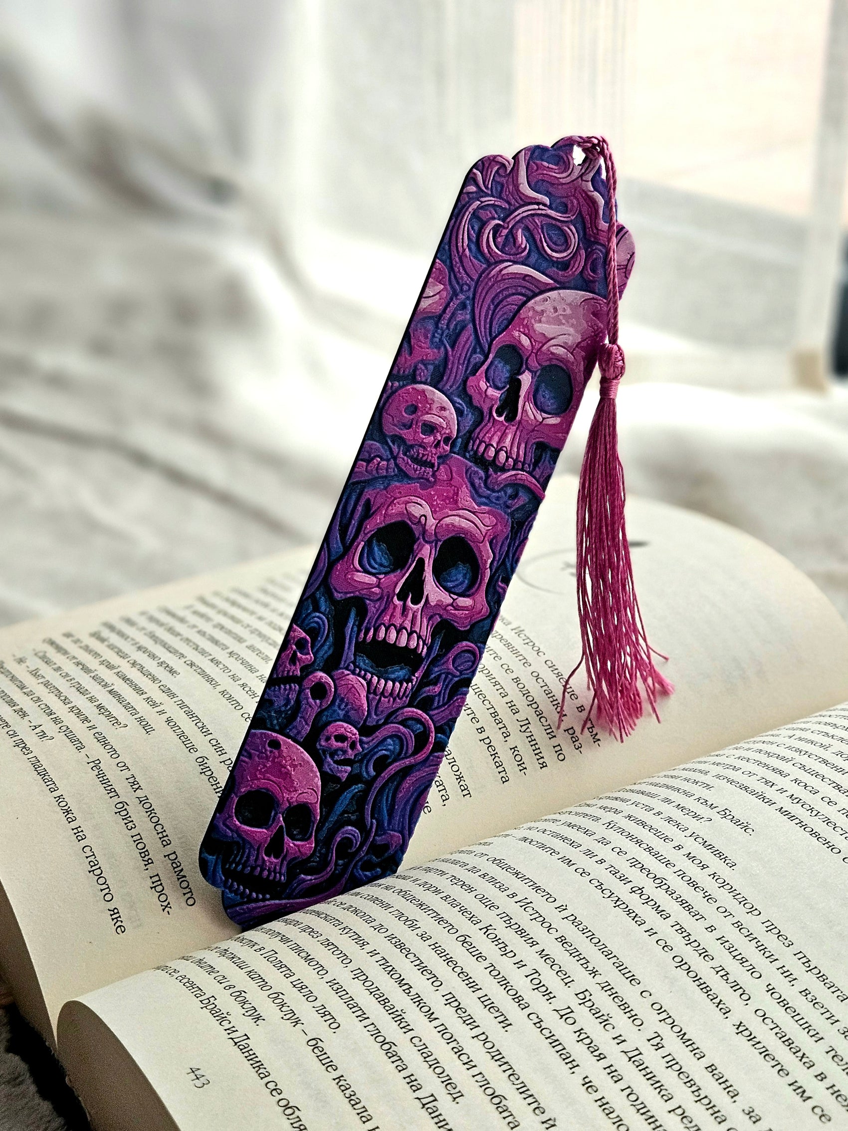 Gothic Skull Bookmark with Purple Tassel – Dark Fantasy Gift for Readers