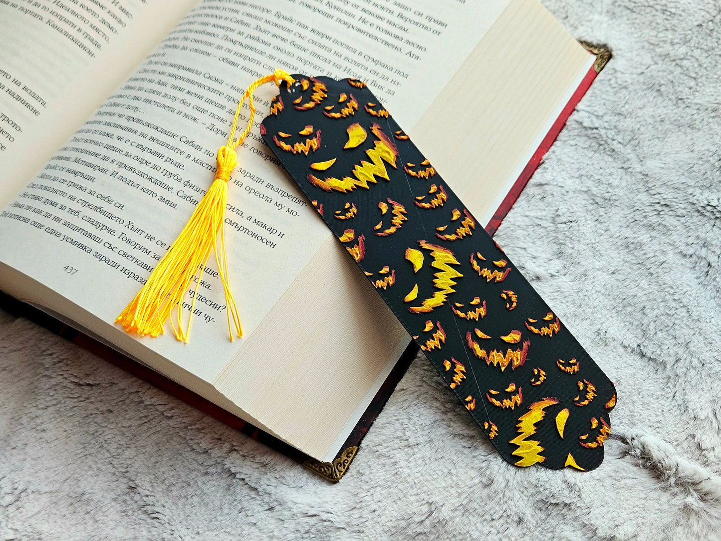 Jack-o’-lantern bookmark with yellow tassel – spooky Halloween gift for readers - Fandom Forged
