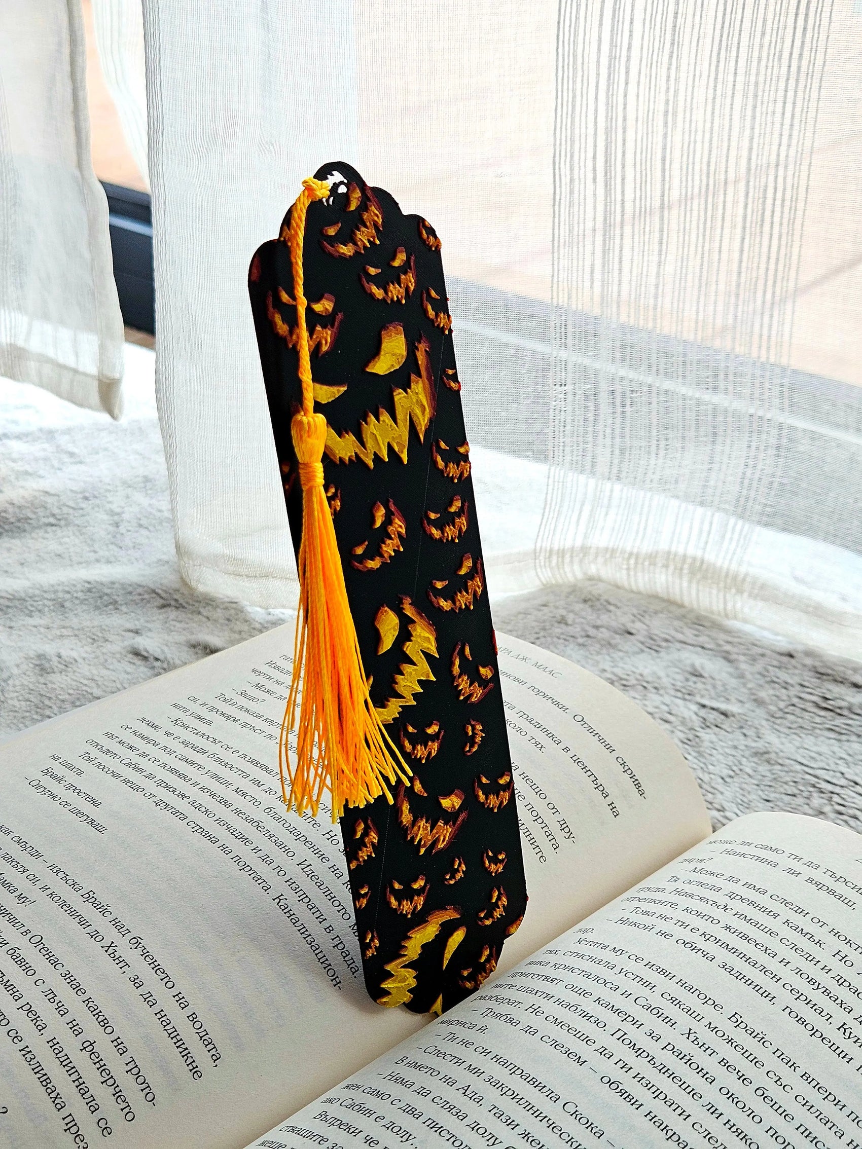 Jack-o’-lantern bookmark with yellow tassel – spooky Halloween gift for readers - Fandom Forged