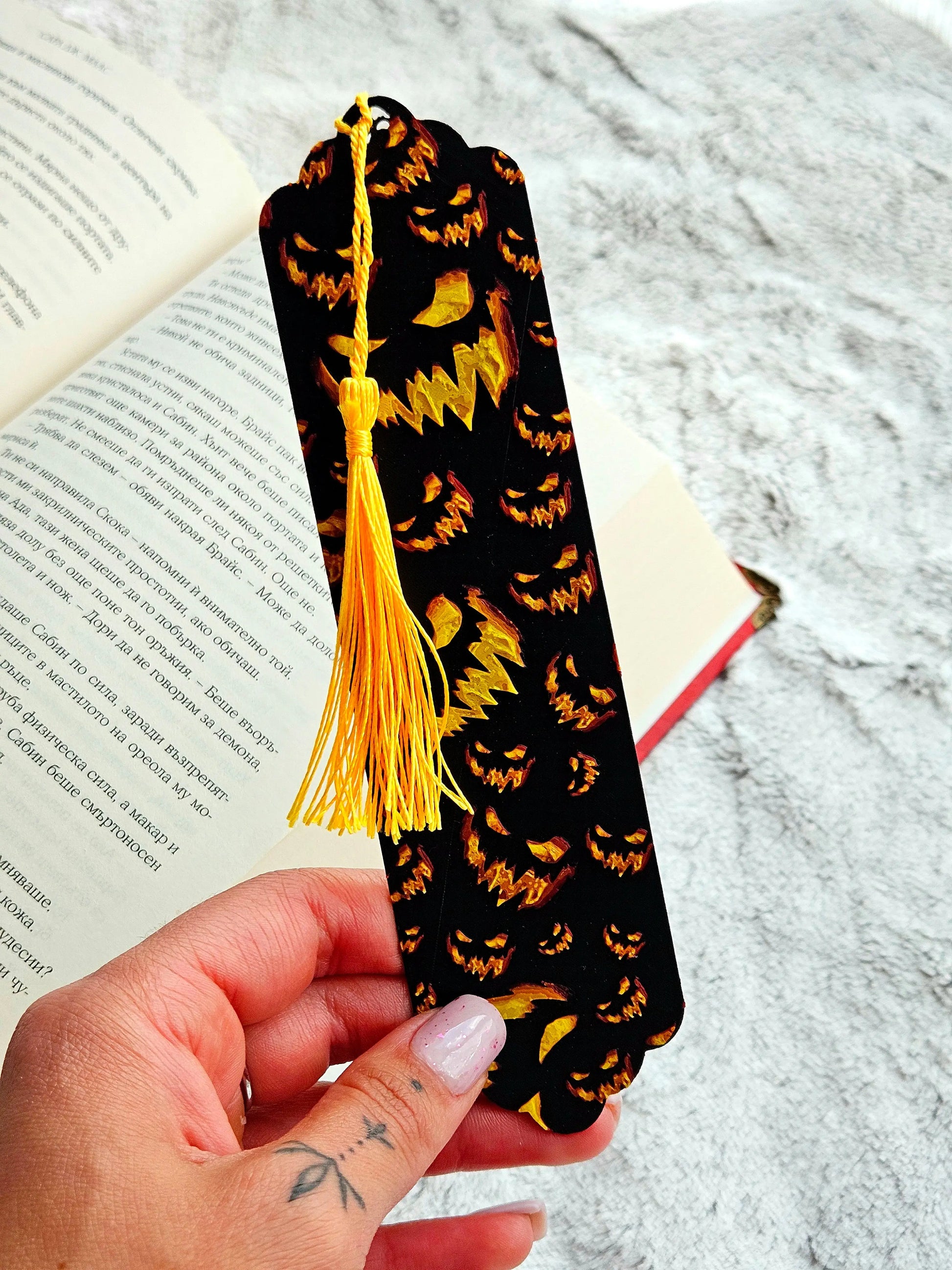 Jack-o’-lantern bookmark with yellow tassel – spooky Halloween gift for readers - Fandom Forged