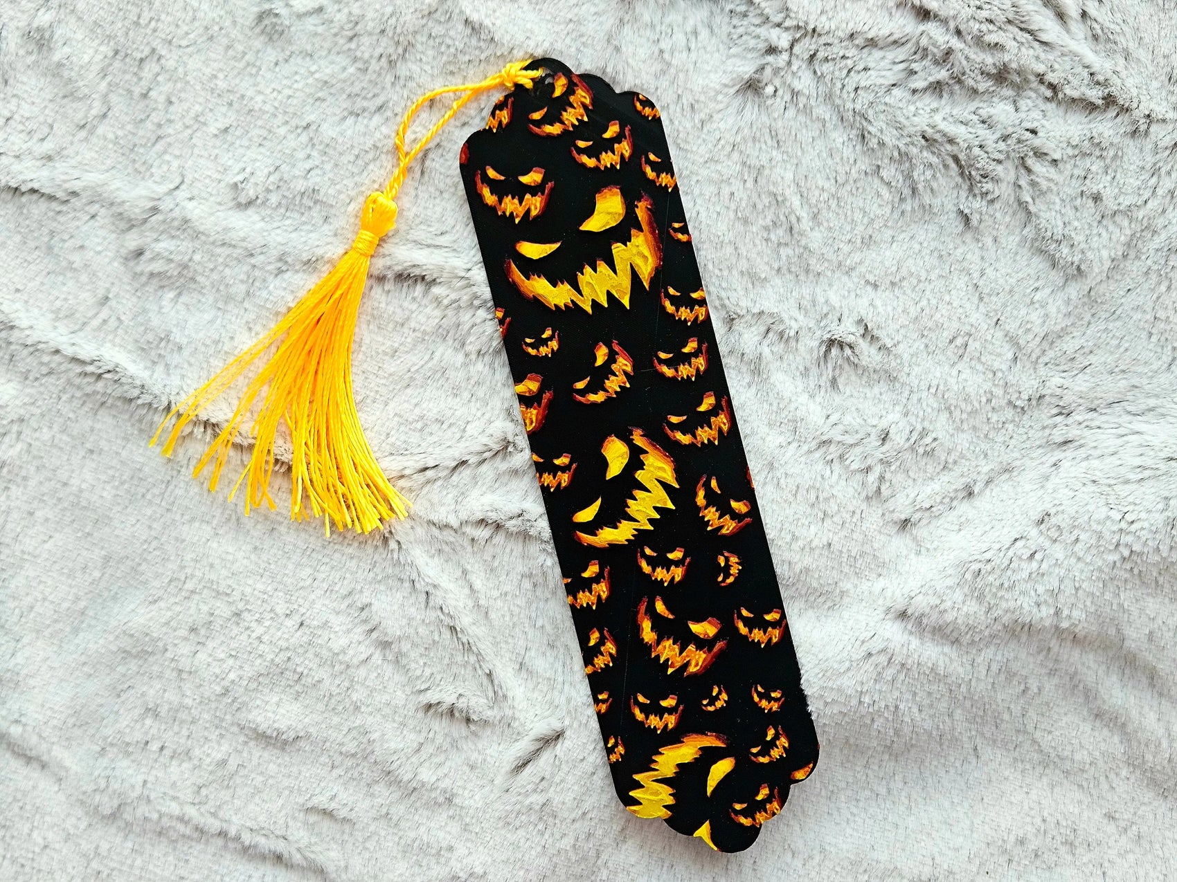 Jack-o’-lantern bookmark with yellow tassel – spooky Halloween gift for readers - Fandom Forged